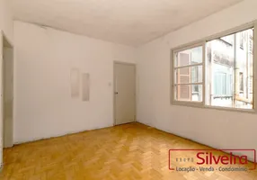 Foto 1 de Apartamento com 2 Quartos à venda, 68m² em Navegantes, Porto Alegre
