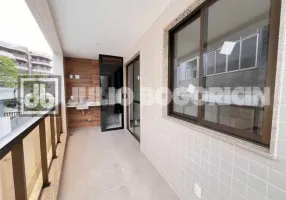 Foto 1 de Apartamento com 3 Quartos à venda, 125m² em Jardim Guanabara, Rio de Janeiro