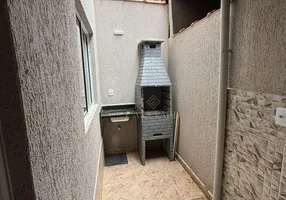 Foto 1 de Casa de Condomínio com 2 Quartos à venda, 70m² em Jardim Imperador, Praia Grande