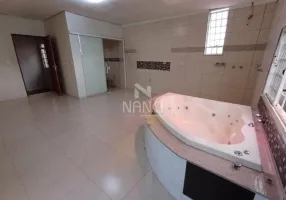 Foto 1 de Casa com 4 Quartos para venda ou aluguel, 203m² em Centro, Rio Claro