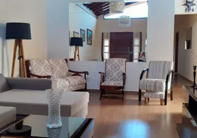Foto 1 de Casa com 3 Quartos à venda, 200m² em Centro, São Sebastião da Grama