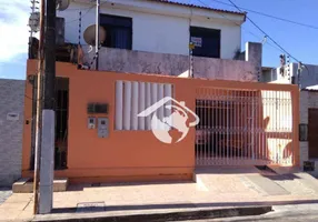 Foto 1 de Casa com 7 Quartos à venda, 150m² em Jabotiana, Aracaju