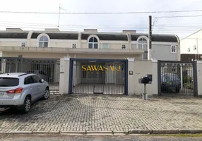 Foto 1 de Sobrado com 3 Quartos à venda, 170m² em Uberaba, Curitiba