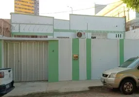 Foto 1 de Casa com 5 Quartos à venda, 285m² em Jacarecanga, Fortaleza