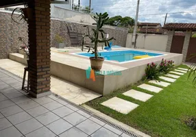 Foto 1 de Casa com 4 Quartos para alugar, 200m² em Jardim Das Gaivotas, Caraguatatuba