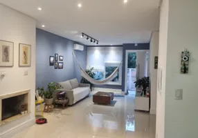 Foto 1 de Casa de Condomínio com 3 Quartos à venda, 154m² em Hípica, Porto Alegre
