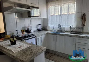 Foto 1 de Casa com 2 Quartos à venda, 111m² em Jardim Maria Clara, Guarulhos