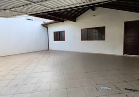 Foto 1 de Casa com 2 Quartos à venda, 100m² em Parque dos Principes, Jacareí