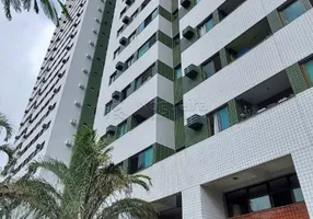 Foto 1 de Apartamento com 2 Quartos à venda, 66m² em Madalena, Recife