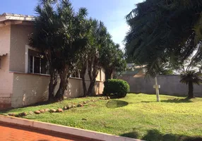 Foto 1 de Casa com 3 Quartos à venda, 300m² em Centro, Porecatu