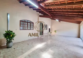 Foto 1 de Casa com 4 Quartos para alugar, 210m² em Vila Zezé, Jacareí