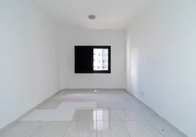 Foto 1 de Apartamento com 1 Quarto para alugar, 25m² em Liberdade, São Paulo