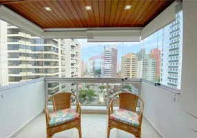 Foto 1 de Apartamento com 3 Quartos à venda, 115m² em Barra Funda, Guarujá