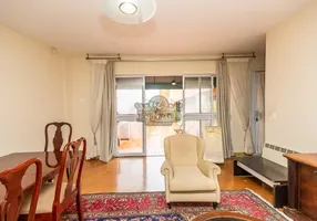 Foto 1 de Apartamento com 2 Quartos para alugar, 58m² em Água Verde, Curitiba
