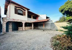 Foto 1 de Casa com 4 Quartos à venda, 200m² em Santa Amélia, Belo Horizonte