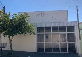 Foto 1 de Galpão/Depósito/Armazém para venda ou aluguel, 330m² em Vila Camargo, Bauru