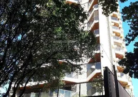 Foto 1 de Apartamento com 4 Quartos para venda ou aluguel, 260m² em Centro, Araraquara