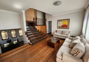 Foto 1 de Casa com 4 Quartos à venda, 384m² em Santa Lúcia, Belo Horizonte
