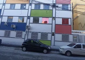 Foto 1 de Apartamento com 2 Quartos para alugar, 35m² em Ribeira, Salvador