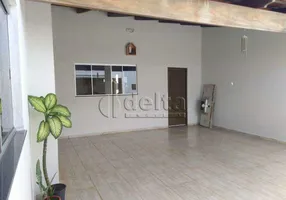 Foto 1 de Casa com 4 Quartos à venda, 180m² em Planalto, Uberlândia