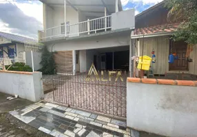 Foto 1 de Casa com 6 Quartos à venda, 195m² em Gravata, Navegantes