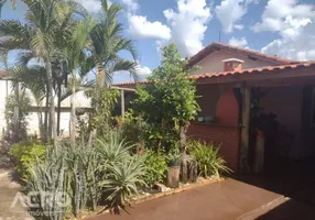 Foto 1 de Casa com 2 Quartos à venda, 90m² em Centro, Pirajuí