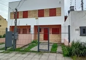 Foto 1 de Casa com 3 Quartos à venda, 120m² em Guarujá, Porto Alegre