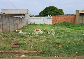 Foto 1 de Lote/Terreno à venda, 250m² em Conjunto Cafe, Londrina