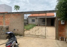 Foto 1 de Casa com 2 Quartos à venda, 80m² em Centro, Caldas Novas