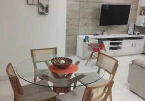 Foto 1 de Apartamento com 3 Quartos à venda, 97m² em Catete, Rio de Janeiro