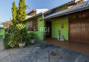 Foto 1 de Casa com 4 Quartos à venda, 150m² em Rubem Berta, Porto Alegre