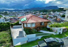 Foto 1 de Casa com 3 Quartos à venda, 220m² em Passa Vinte, Palhoça