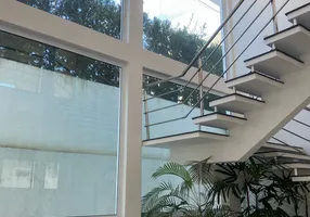 Foto 1 de Casa de Condomínio com 5 Quartos para venda ou aluguel, 400m² em Sao Paulo II, Cotia