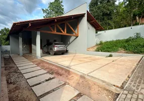 Foto 1 de Casa de Condomínio com 3 Quartos à venda, 216m² em Novo Uruguai, Teresina
