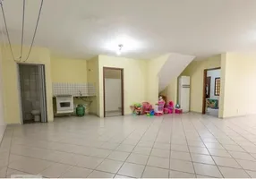 Foto 1 de Casa com 3 Quartos à venda, 241m² em Vila Palmeiras, São Paulo