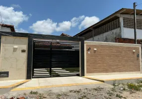 Foto 1 de Casa com 2 Quartos à venda, 78m² em Cajupiranga, Parnamirim