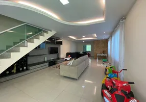 Foto 1 de Casa com 3 Quartos à venda, 358m² em Nossa Senhora do Carmo, Contagem