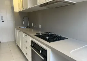 Foto 1 de Apartamento com 2 Quartos para alugar, 68m² em Centro, Camboriú