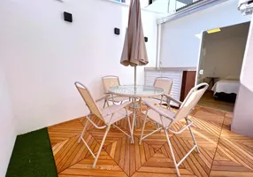 Foto 1 de Apartamento com 2 Quartos à venda, 50m² em Centro, Florianópolis