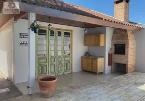 Foto 1 de Casa com 2 Quartos à venda, 130m² em Centro, Jaraguá do Sul