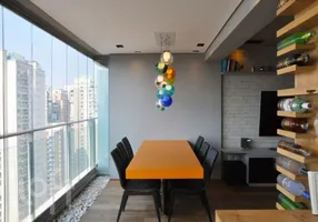 Foto 1 de Apartamento com 1 Quarto à venda, 68m² em Moema, São Paulo