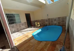 Foto 1 de Casa com 2 Quartos à venda, 135m² em Tribobó, São Gonçalo