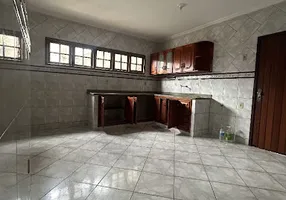 Foto 1 de Sobrado com 4 Quartos para alugar, 169m² em Aroeira, Macaé