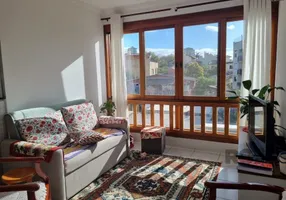 Foto 1 de Apartamento com 2 Quartos à venda, 76m² em Teresópolis, Porto Alegre