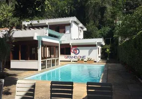 Foto 1 de Casa com 4 Quartos à venda, 422m² em Itacoatiara, Niterói
