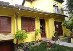 Foto 1 de Casa com 3 Quartos à venda, 245m² em Higienópolis, Porto Alegre
