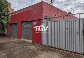 Foto 1 de com 2 Quartos para alugar, 110m² em Jaraguá, Uberlândia