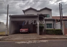 Foto 1 de Sobrado com 3 Quartos à venda, 193m² em Parque Fehr, São Carlos