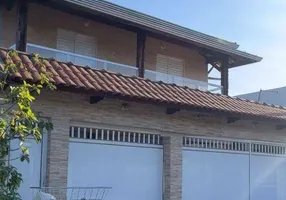 Foto 1 de Casa de Condomínio com 2 Quartos para alugar, 54m² em Maracanã, Praia Grande