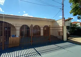 Foto 1 de Casa com 3 Quartos para alugar, 140m² em Parque Industrial, São José do Rio Preto